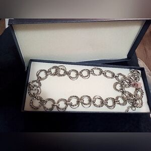NWT fashion large chain necklace and bracelet
